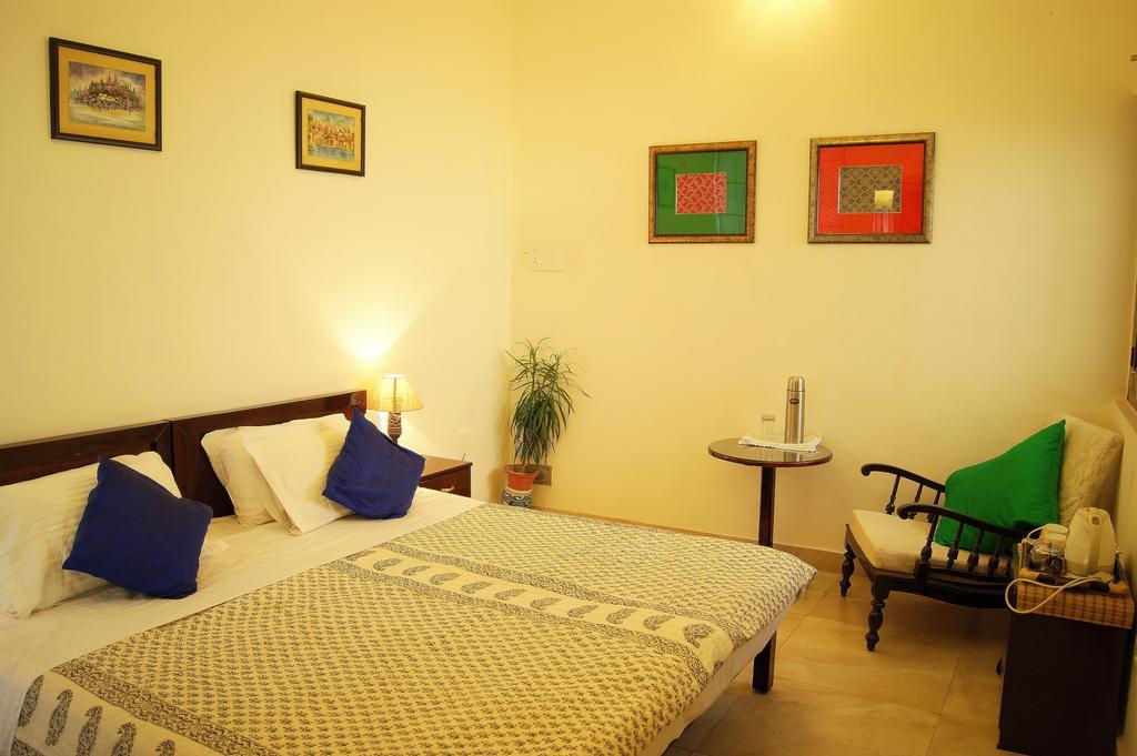 Apartamento Aashray Varanasi Habitación foto