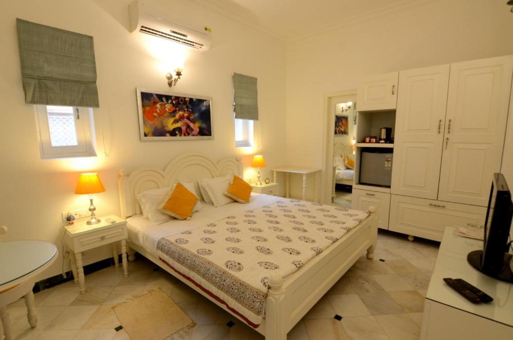 Apartamento Aashray Varanasi Exterior foto