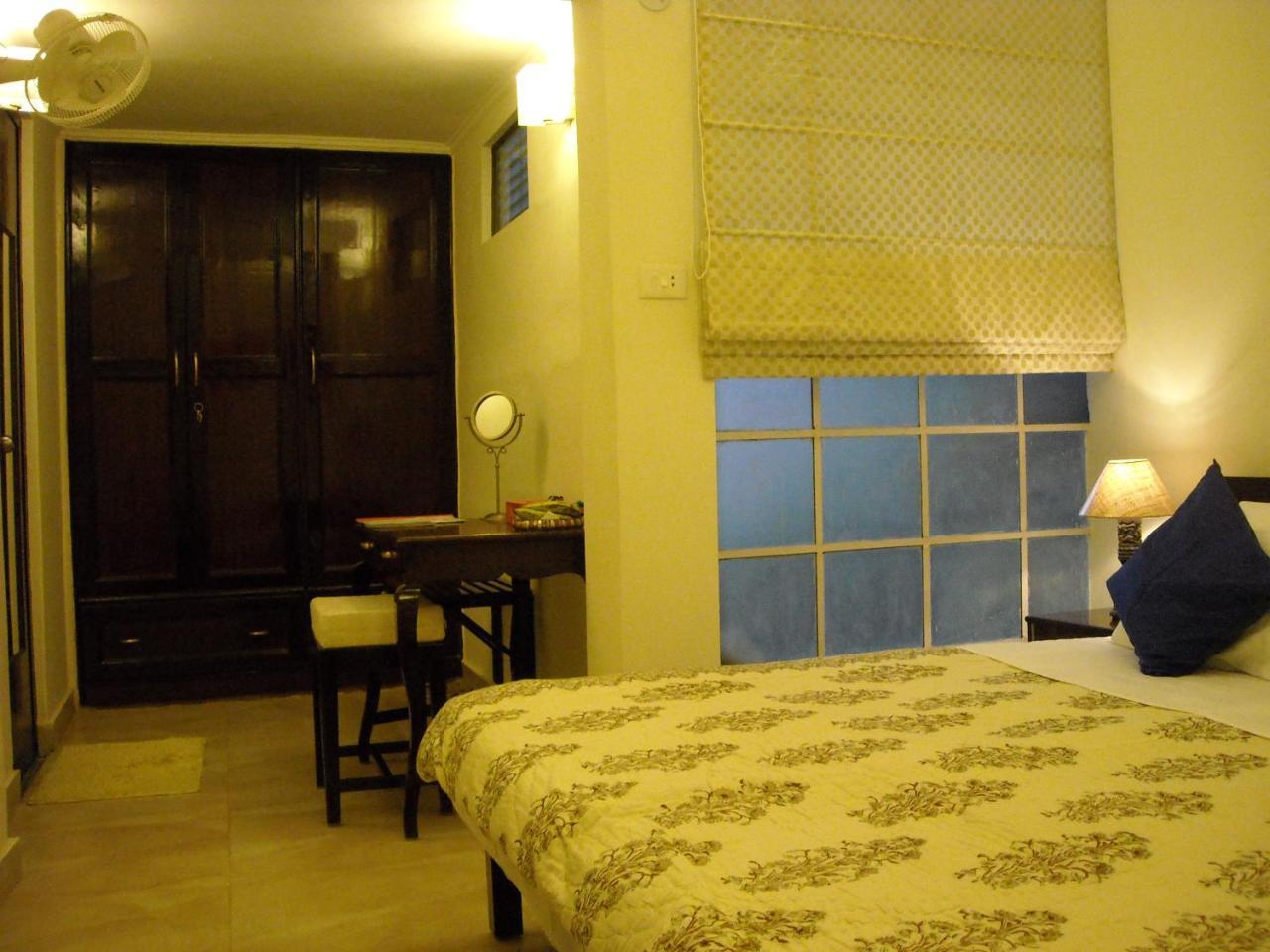 Apartamento Aashray Varanasi Exterior foto